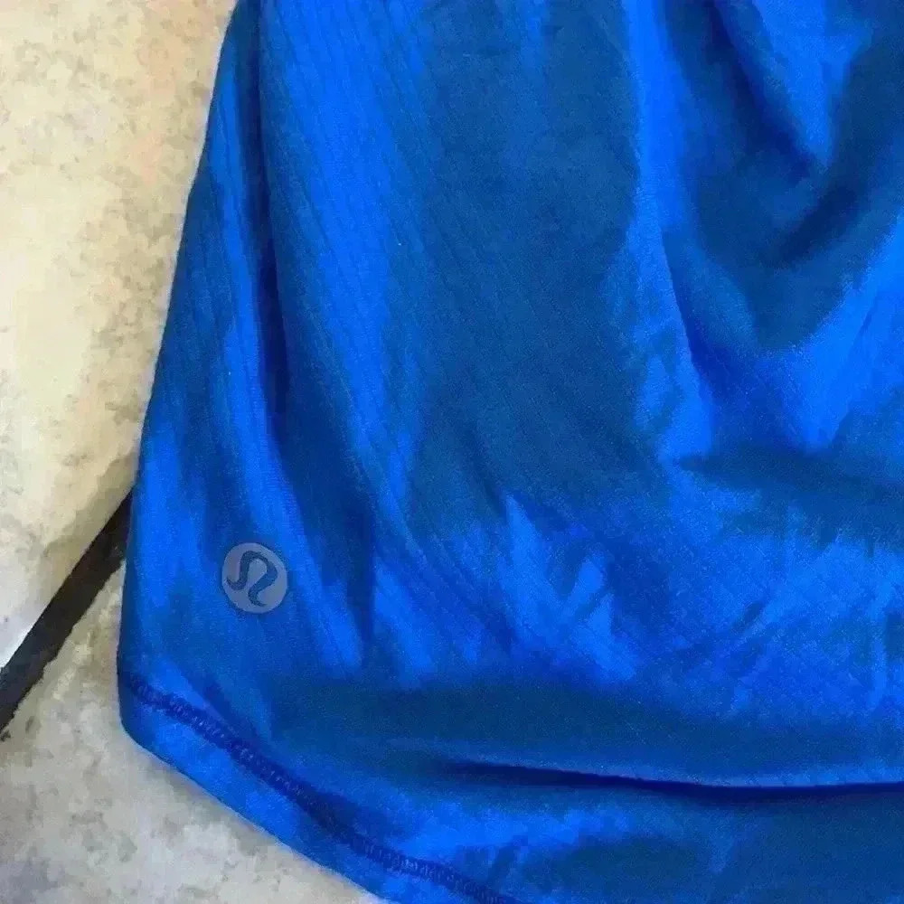 Lululemon - Picture 3 of 5
